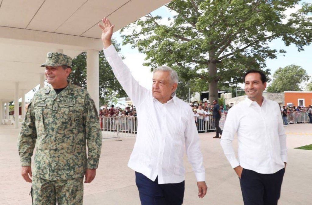 El gobernador Mauricio Vila y el presidente Andrés Manuel López Obrador inauguran el gran parque de la plancha