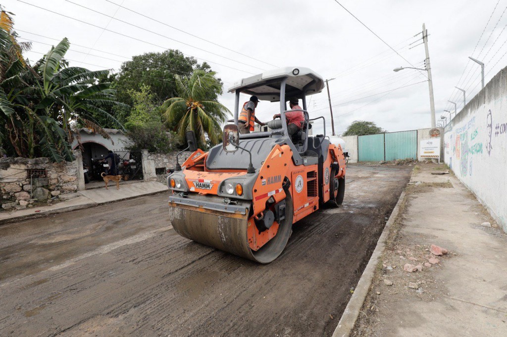 Pavimentar todas las calles al interior del periférico será el reto para la recta final de la administración municipal de Mérida
