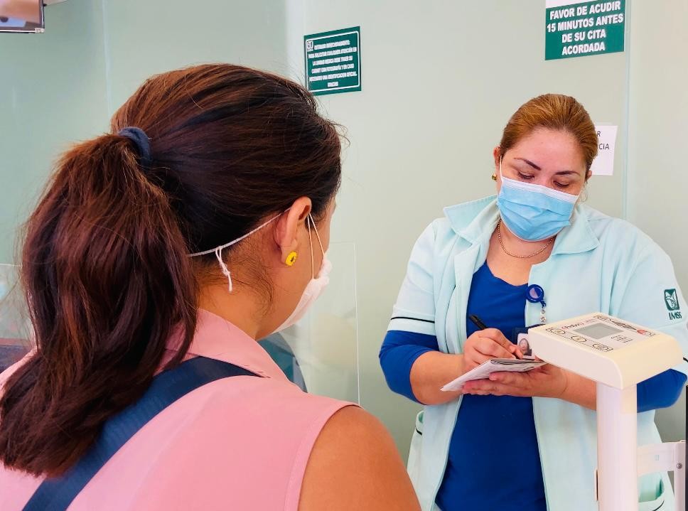 Informa IMSS Yucatán sobre detección de enfermedades cardiovasculares en mujeres para salvaguardar su vida