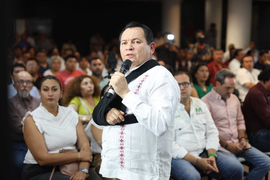 Presenta "Huacho" Díaz Mena ambisioso Plan de Salud