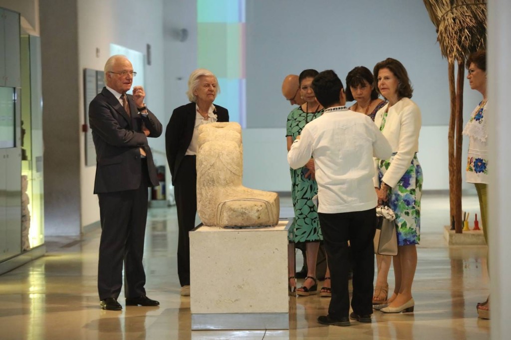 Reyes de Suecia finalizan visita a Yucatán con un recorrido por el Gran Museo del Mundo Maya