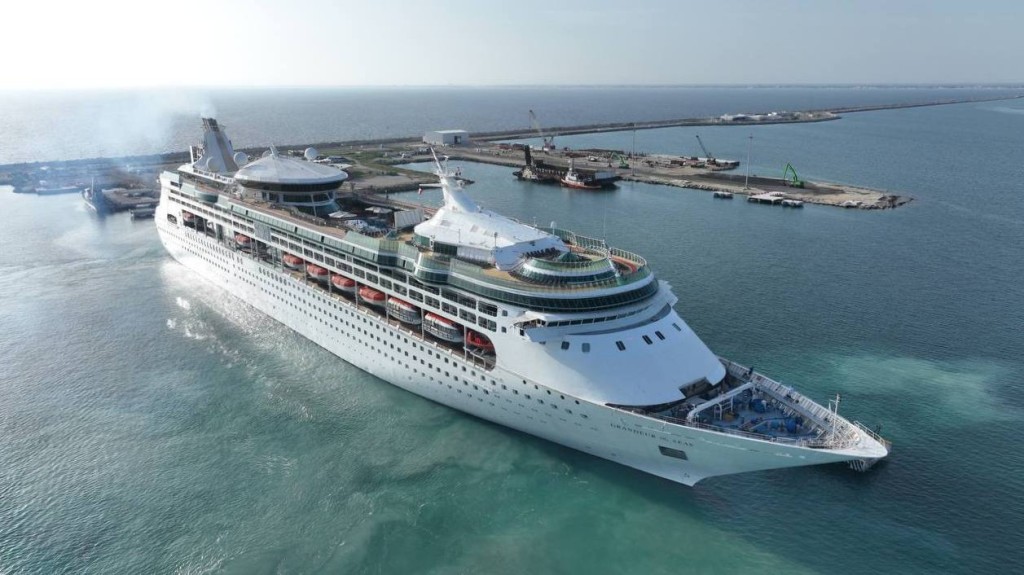 Yucatán recibe por primera vez al crucero Grandeur of the Seas de Royal Caribbean