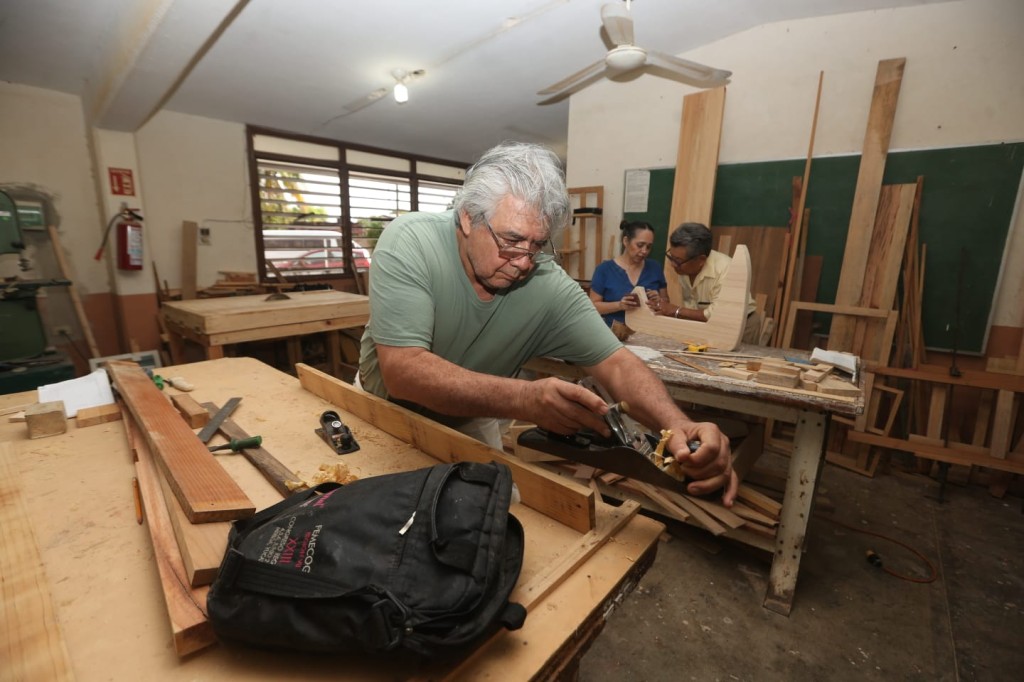 Abren convocatoria para participar en cursos de la Escuela de Artes y Oficios