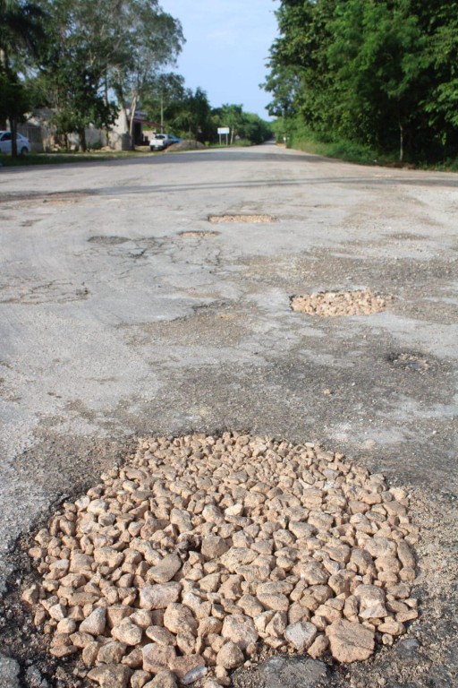 Bachean La Carretera Tizimín-Colonia Yucatán