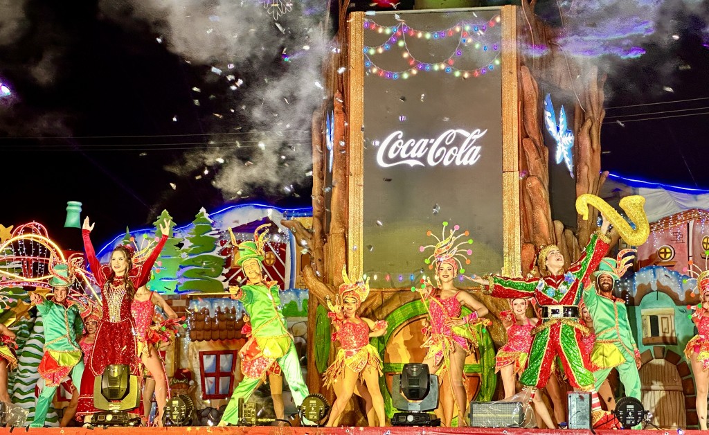 Todo listo para el encendido del Árbol de Navidad Coca-Cola en Mérida