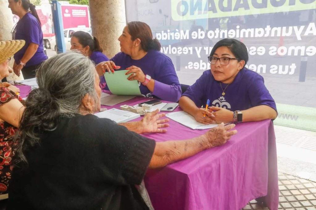 Realizan miércoles ciudadano de mujeres