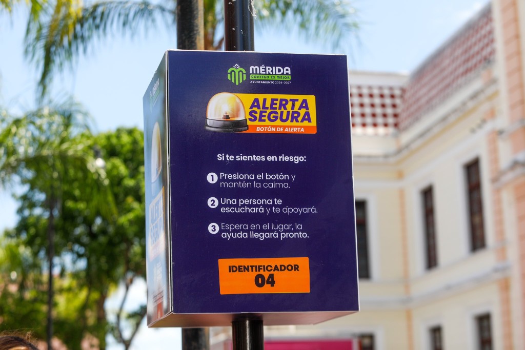 Instala Ayuntamiento de Mérida Botón de Alerta Segura en el Lucas Gálvez