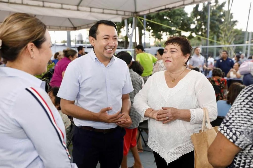 2 Ayuntamiento de Mérida respalda y promueve el talento de artesanos y productores locales