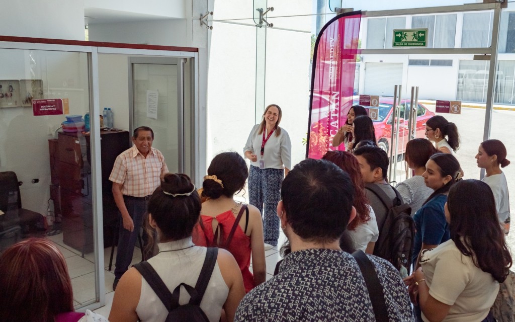 2 Estudiantes de Psicología de la UPP visitan instalaciones del CEPREDEY