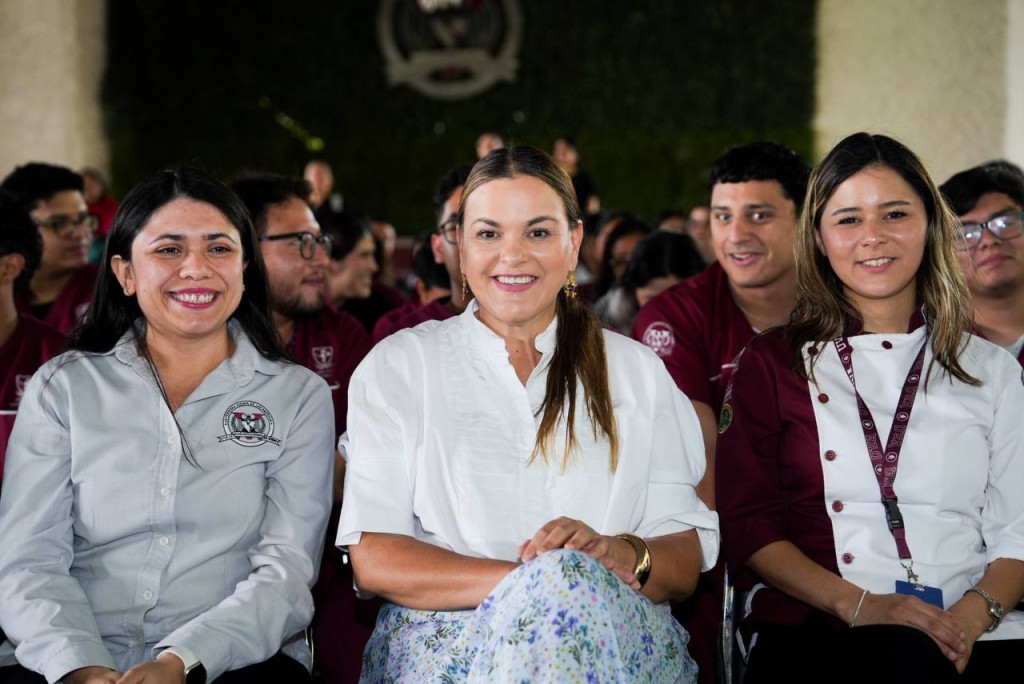 2 Cuidar a las y los jóvenes, es cuidar a Mérida: Cecilia Patrón