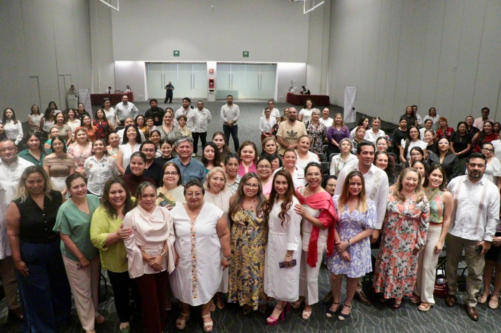 1 Capacita Semujeres a funcionarios estatales y del Ayuntamiento sobre paridad de género