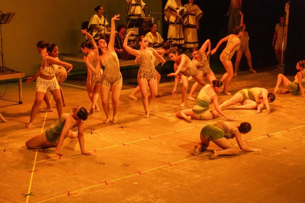Cultura y talento destacan en la puesta en escena “Nuestras raíces, nuestras voces”