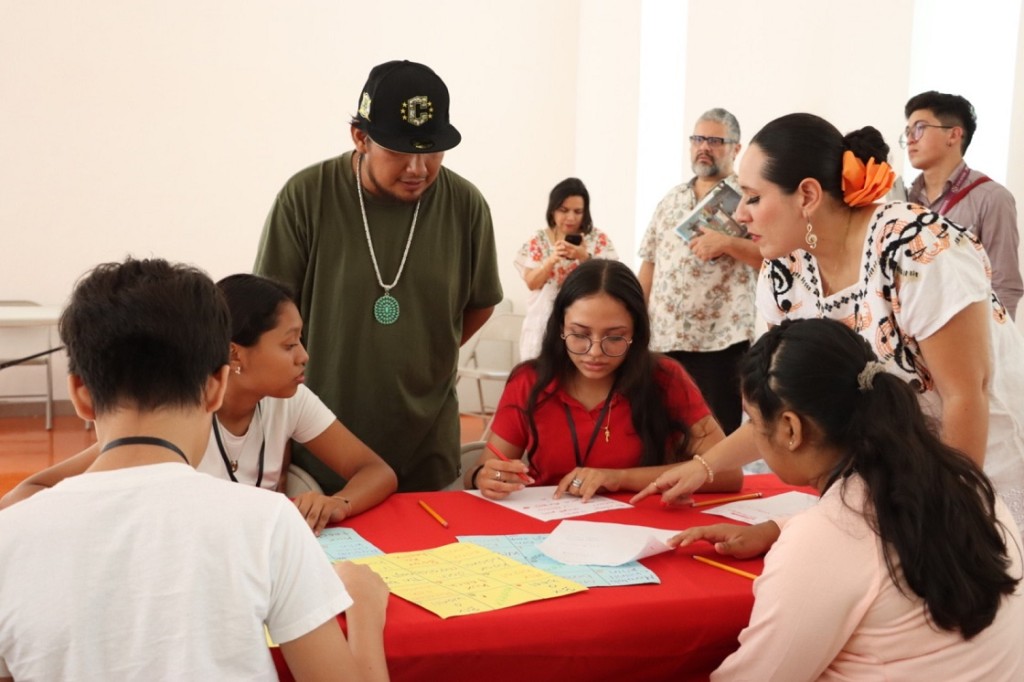 Fortalece su identidad a través de la lengua maya infancia yucateca