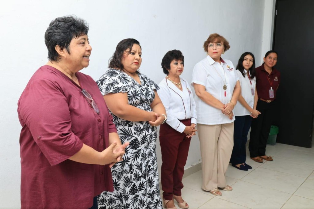 Capacitan a docentes de comisarías de Tizimín sobre el manejo de estrés