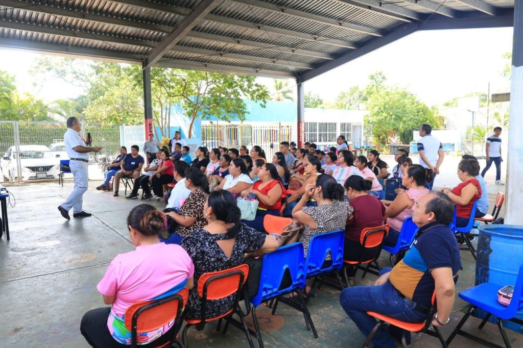 2 Capacitan a 60 docentes de Tizimín en Primeros Auxilios y RCP
