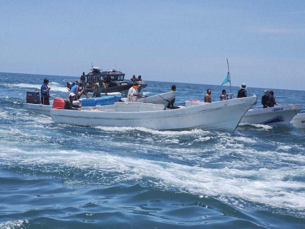 2 Detienen a 3 por pesca ilegal en costas yucatecas