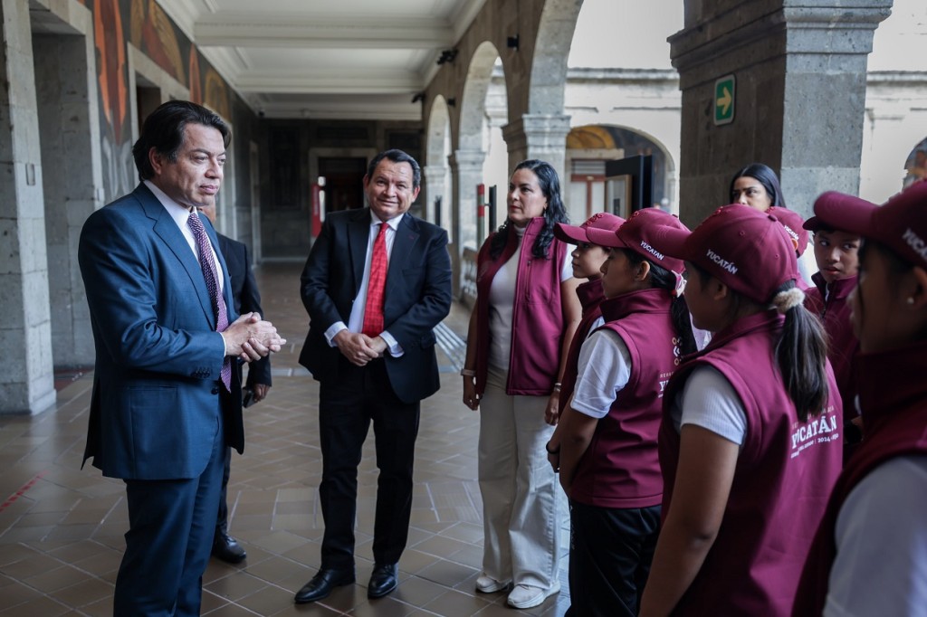 1 Reconocen a estudiantes yucatecos por su excelencia académica