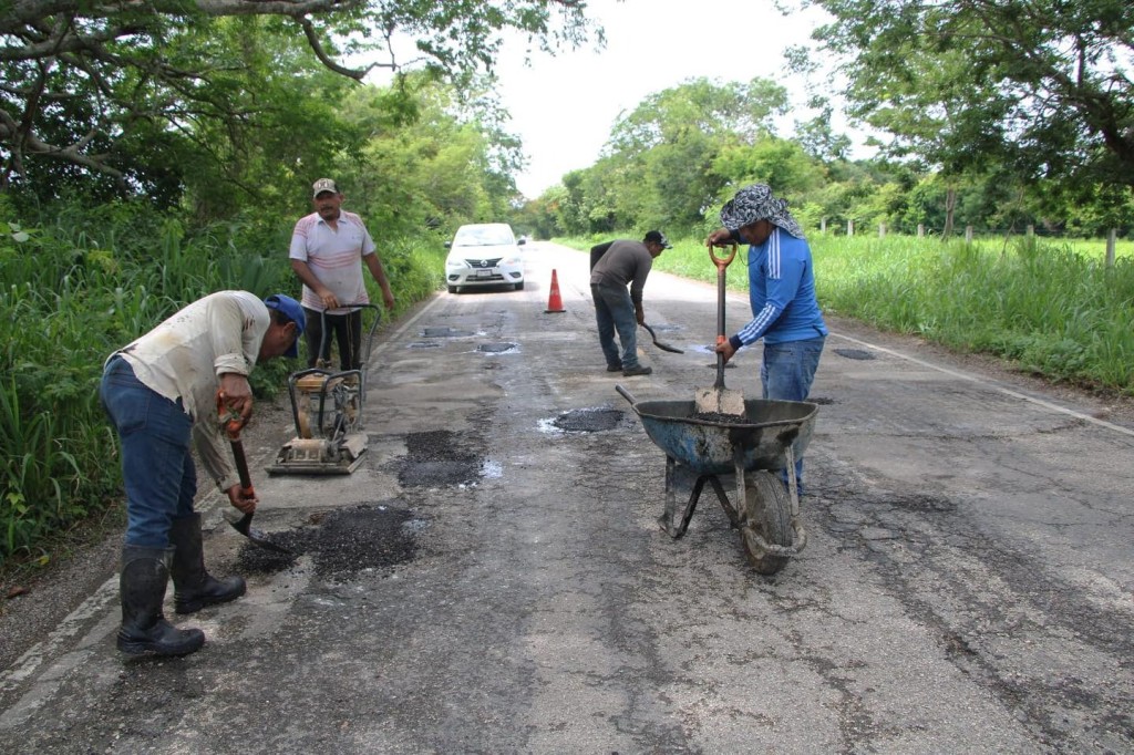 Mejoran condiciones de carretera estatal de Tizimín a Kikil