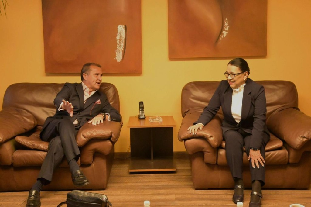 1 Se reúnen SEGOB y CIRT para fortalecer colaboración