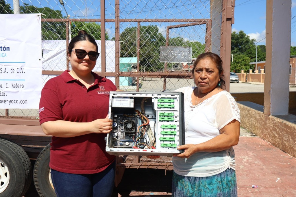 2 Fomenta cultura ambiental en Chicxulub Pueblo Reciclatón de Electrónicos