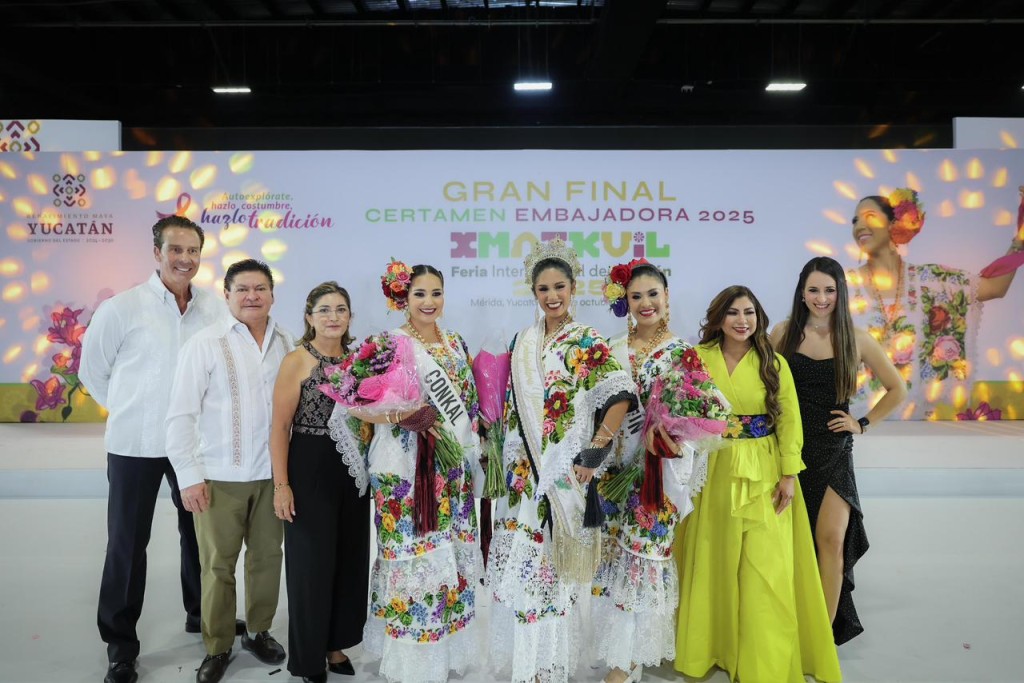 Eligen a Eny Elizabeth Paredes Villalobos como Embajadora de la Feria Internacional de Xmatkuil 2025