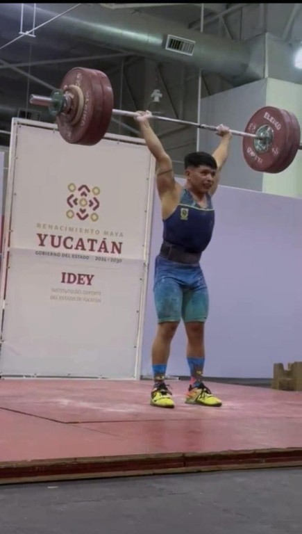 Destacan pesistas tizimileños en torneo estatal