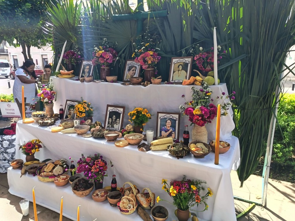 La tradición del Hanal Pixán se mantiene en el interior de los hogares