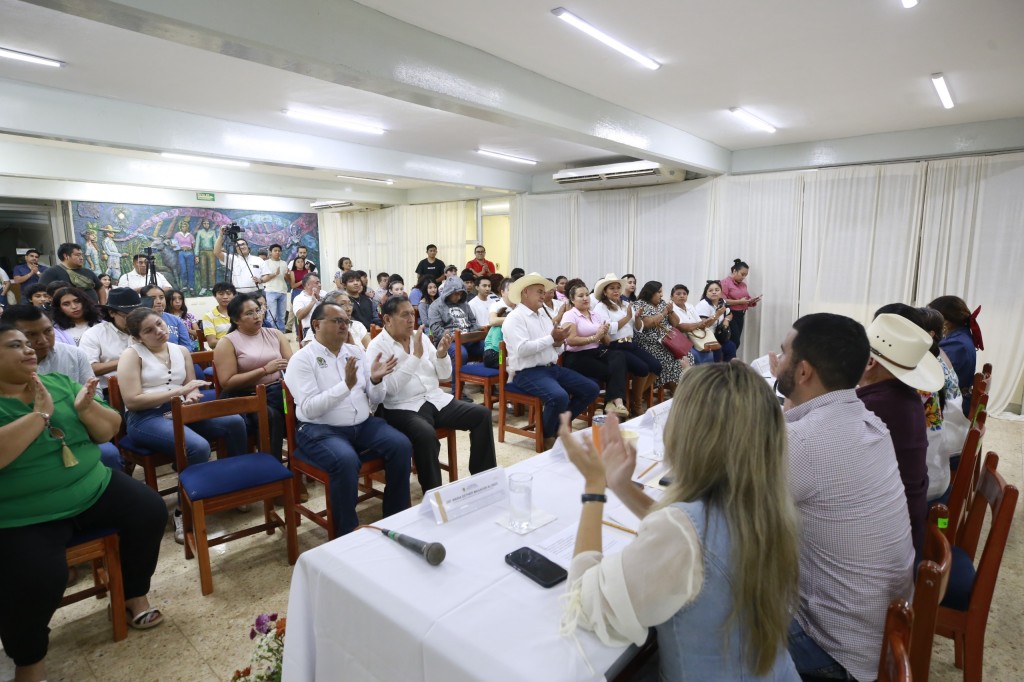 Analizan propuesta de Nueva Ley de Ganadería en foro de trabajo, en Tizimín