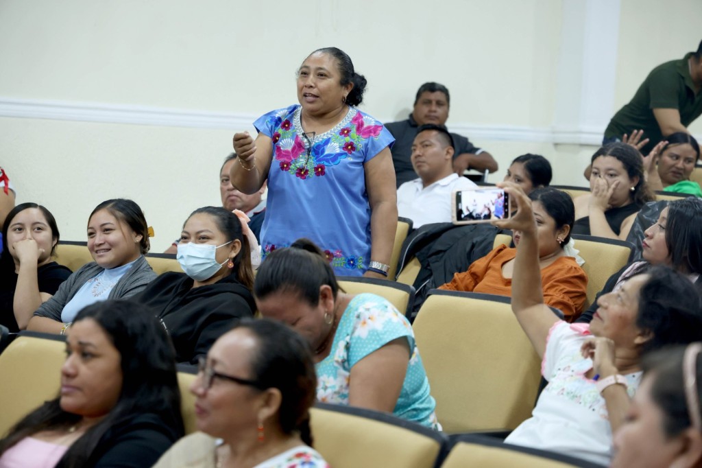 Realizan encuentro para fortalecer enseñanza de la lengua maya en primarias de Yucatán