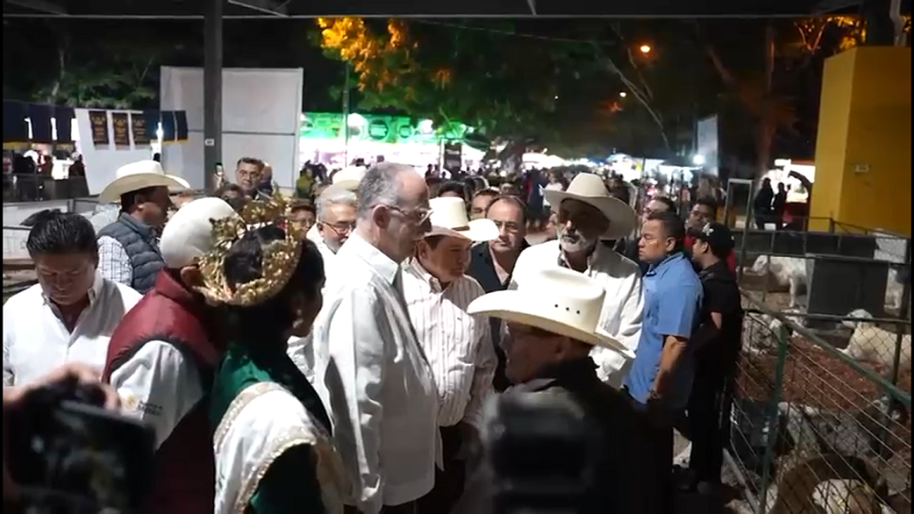 Unen esfuerzos gobierno yucateco y administración federal en favor del sector ganadero