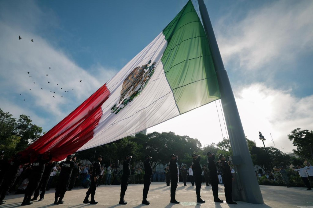 Gobernador Joaquín Díaz Mena encabeza homenaje cívico y desfile del 115 aniversario de la Revolución Mexicana