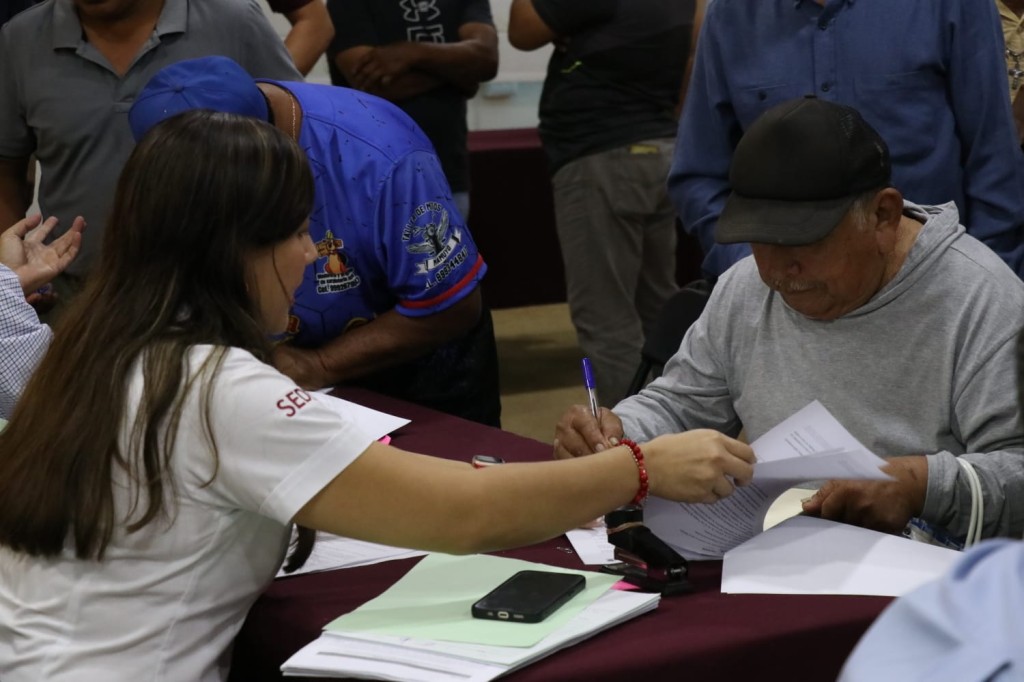 Caminos Renacimiento rehabilitará 98 kilómetros rurales en 15 municipios