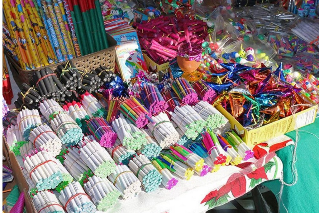 Aunque pueden ser m&aacute;s los expendedores, 245 personas tomaron el curso para la venta pirotecnia en M&eacute;rida