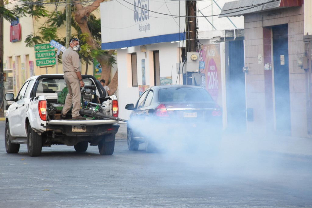 Cierra Yucat&aacute;n 2025 con avances en vacunaci&oacute;n, control del dengue y cirug&iacute;as extramuros