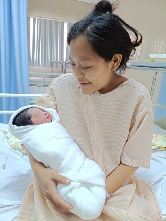 Cinco familias yucatecas reciben a sus beb&eacute;s en A&ntilde;o Nuevo