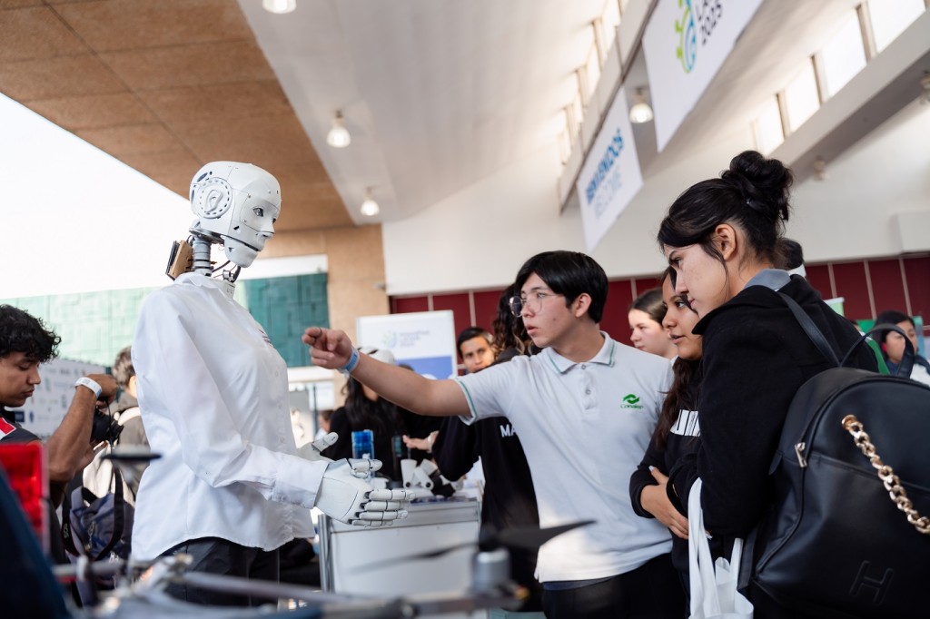 Consolida Secihti su primer año con programas de ciencia, divulgación y movilidad