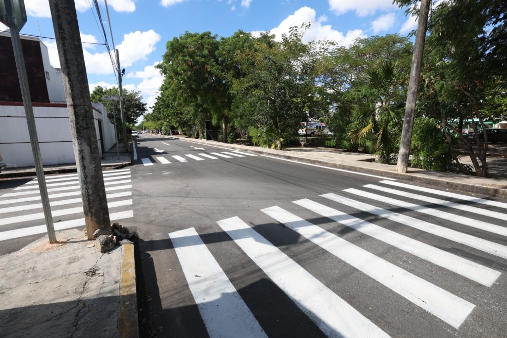 Entrega Cecilia Patr&oacute;n trabajos de repavimentaci&oacute;n del fraccionamiento Brisas