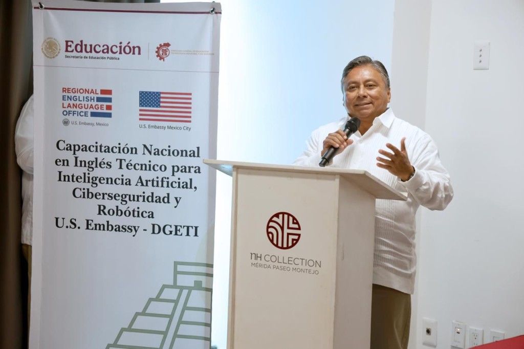 Inauguran congreso de inglés técnico para IA, ciberseguridad y robótica, en Yucatán