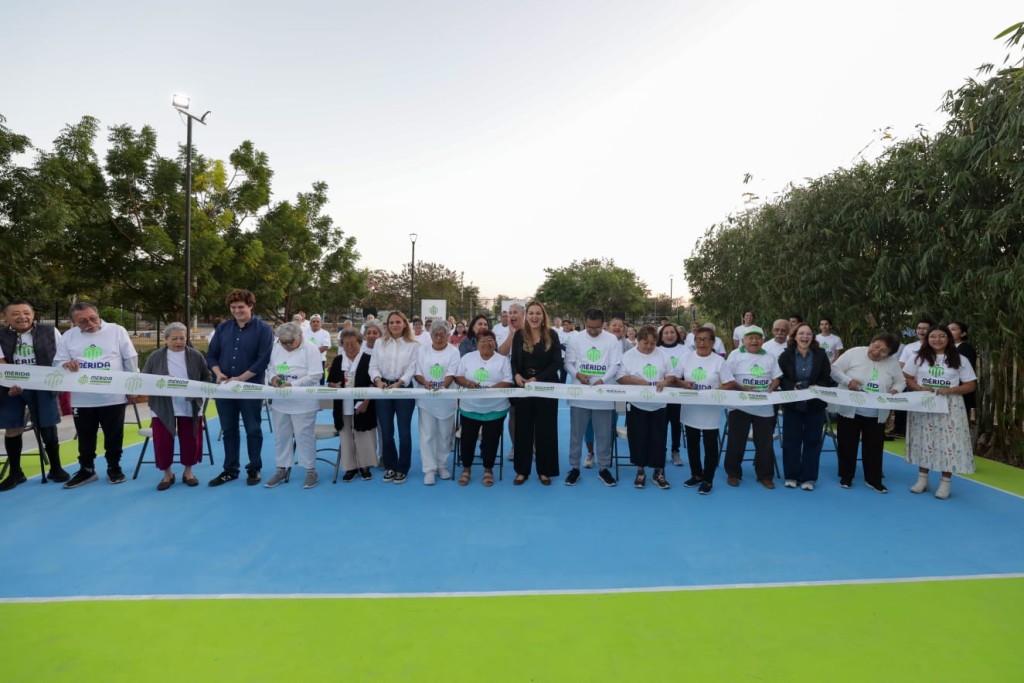 Inauguran espacio deportivo en Centro Armon&iacute;a para cuidar a adultos mayores