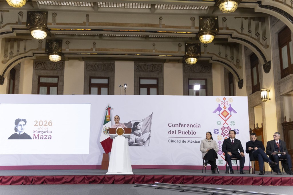 Sheinbaum destaca inversi&oacute;n hist&oacute;rica en becas para garantizar igualdad educativa