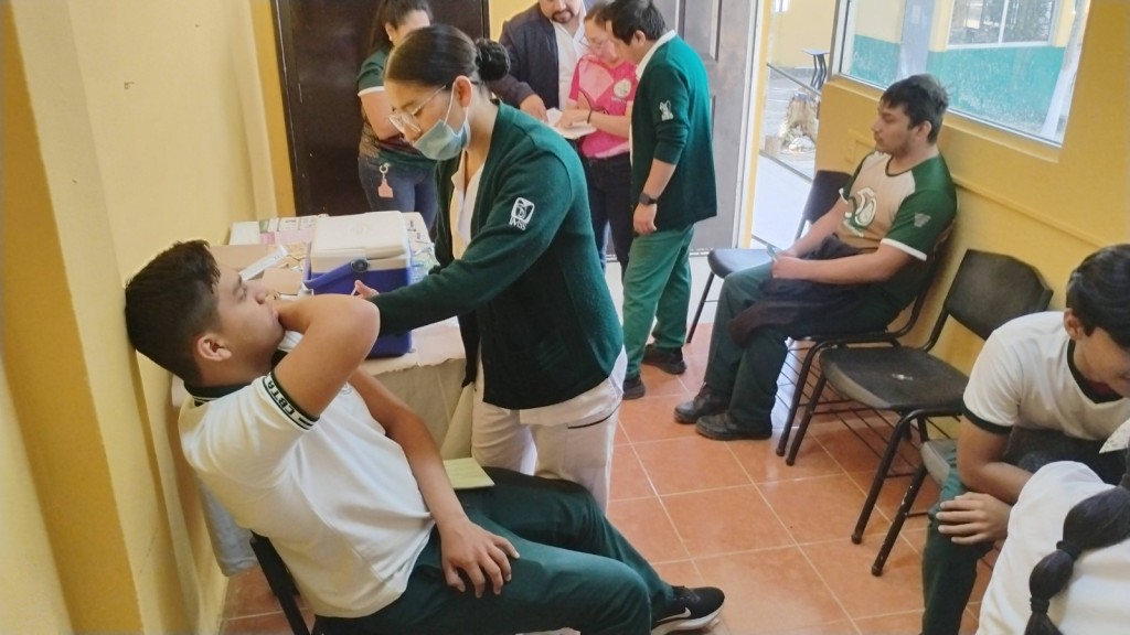 Escuelas de Tizim&iacute;n orientan sobre la prevenci&oacute;n de la violencia y la salud