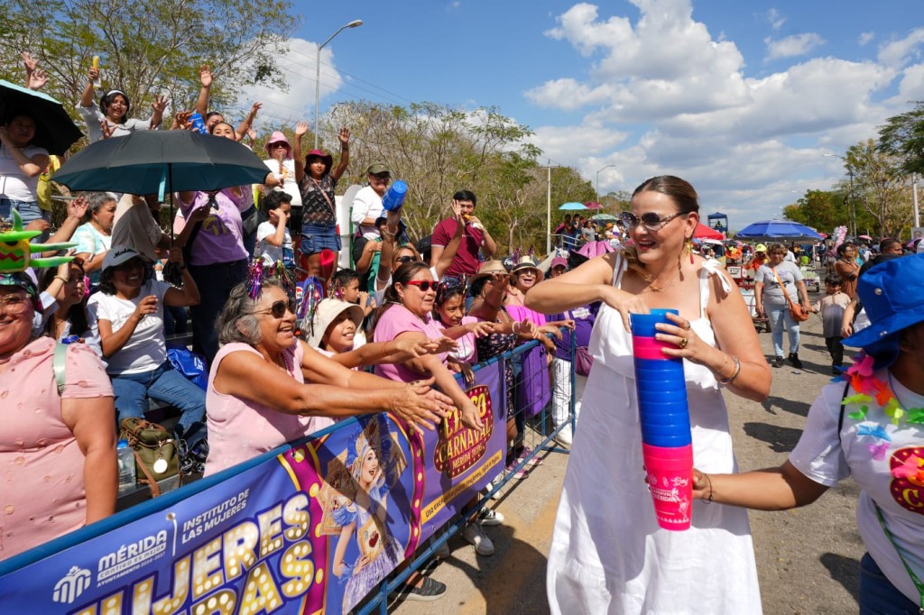 Asistieron casi 250 mil asistentes a Ciudad Carnaval