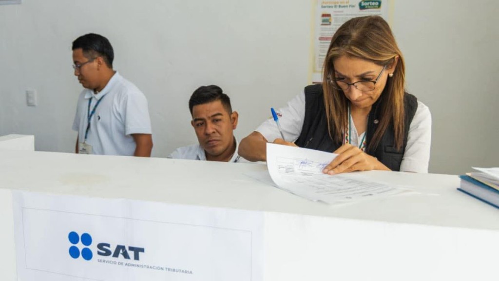 Hay m&aacute;s de un mill&oacute;n 350 mil contribuyentes al SAT, en Yucat&aacute;n