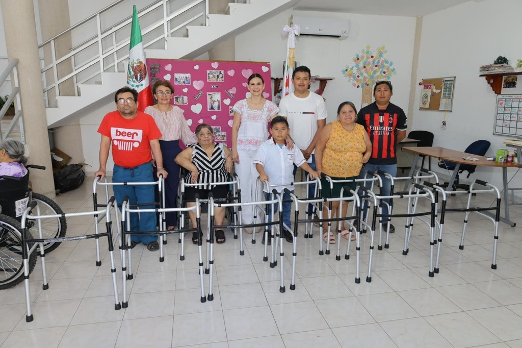 Entregó el DIF Tizimín aparatos de movilidad a 23 personas