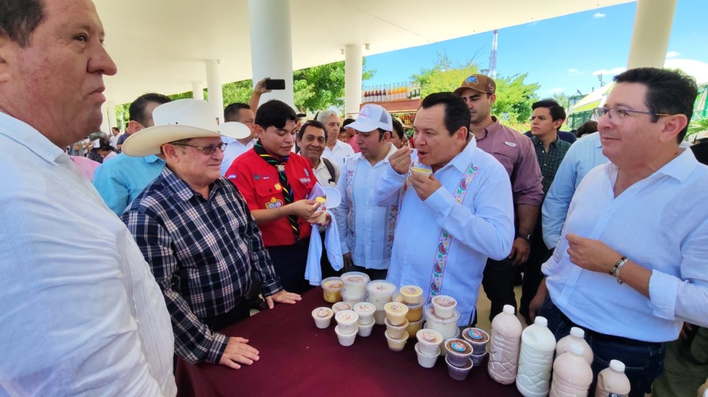 La segunda edici&oacute;n de Renacer del Campo Yucateco atrajo a pescadores y hasta diputados productores