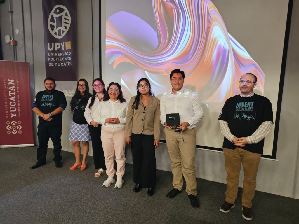Compiten estudiantes de la UPY a nivel global con soluci&oacute;n inteligente para agricultura