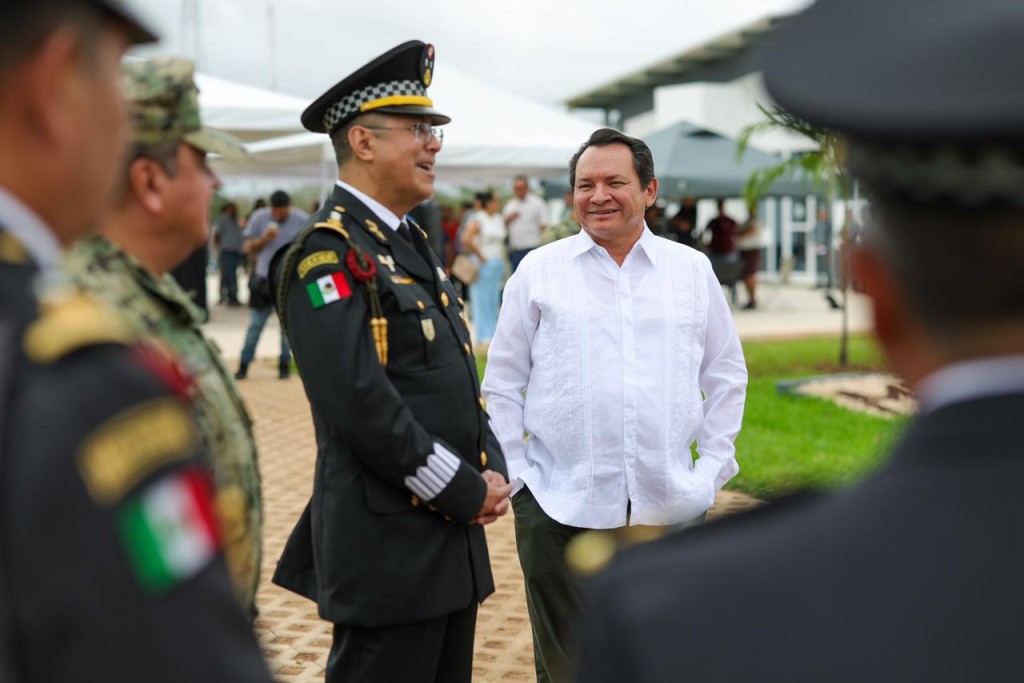 Asiste gobernador a toma de protesta del coordinador interino de la Guardia Nacional en Yucat&aacute;n