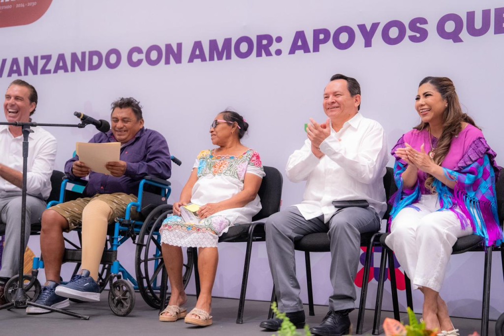 Entregan apoyos que transforman vidas en Yucat&aacute;n