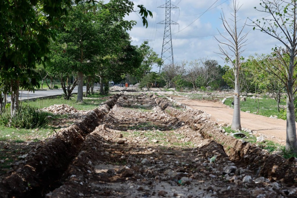 Avanza construcci&oacute;n del primer Corredor Verde de M&eacute;rida en Ciudad Caucel
