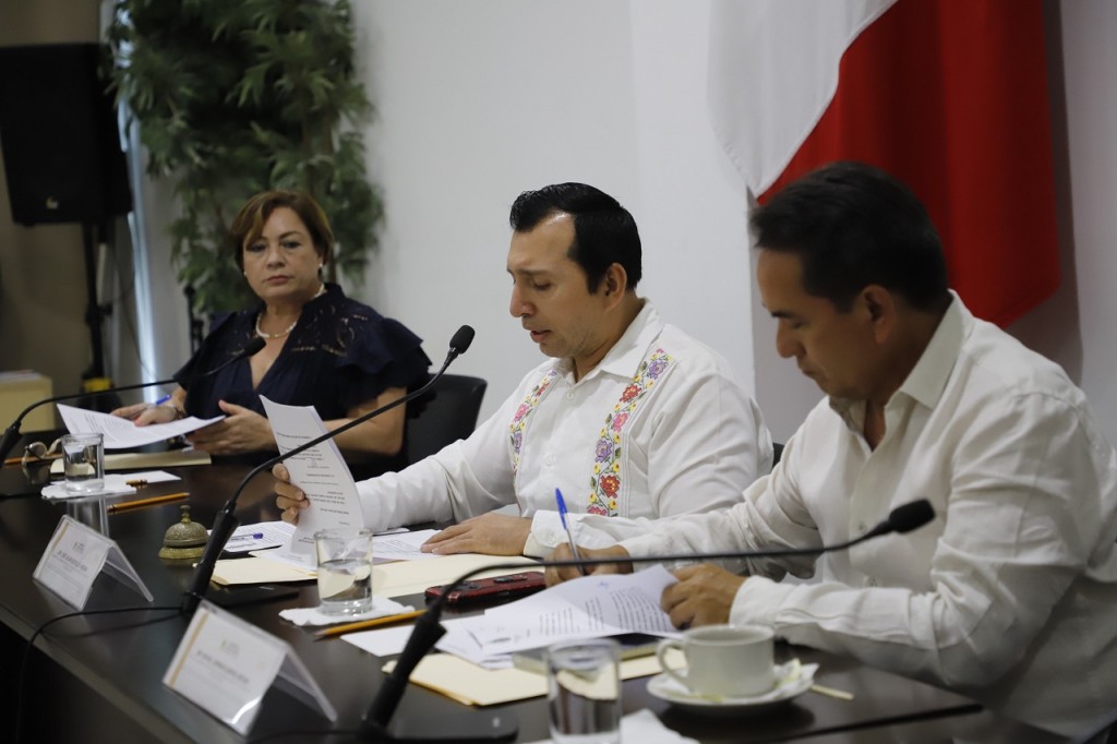 Aprueba Congreso dos dict&aacute;menes clave